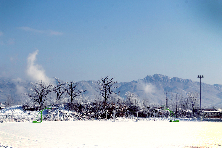 春雪美景——2012天艺校园